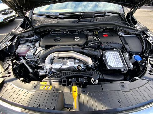 Used 2025 Mercedes-Benz GLA 250 4MATIC image 14