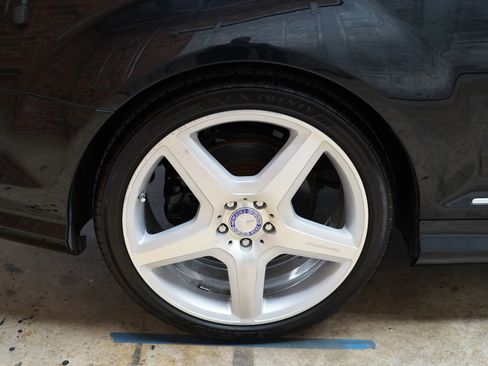 Used 2011 Mercedes-Benz CL 550 4MATIC w/ Sport Pkg Plus One image 60