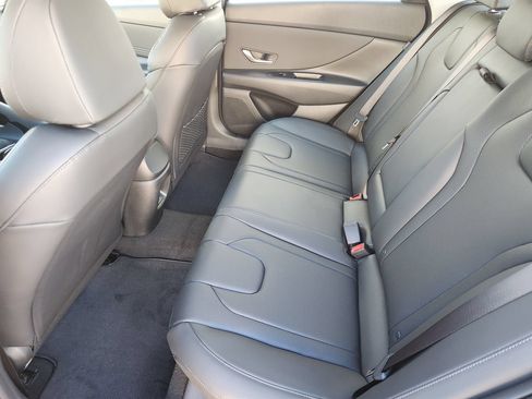 New 2026 Hyundai Elantra Limited FWD image 31