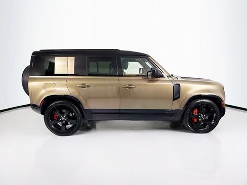 Used 2024 Land Rover Defender 110 X AWD/4WD image 4