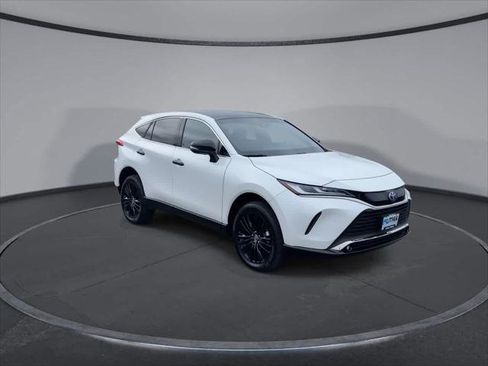 Certified 2024 Toyota Venza Nightshade image 2