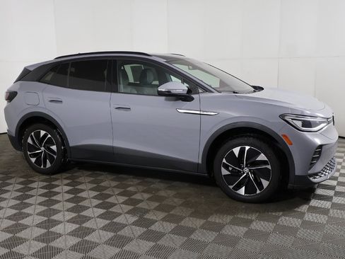 Used 2021 Volkswagen ID.4 Pro S image 16