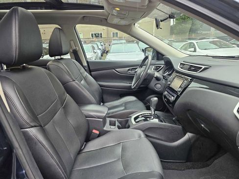 Used 2016 Nissan Rogue SL w/ SL Premium Package image 11