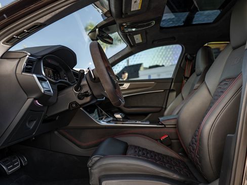 Used 2023 Audi RS 6 w/ Carbon Optic Package image 23