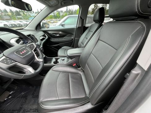 Used 2024 GMC Terrain SLT AWD/4WD image 29