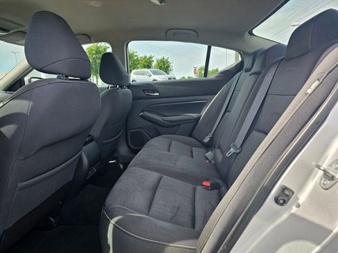 Used 2019 Nissan Altima 2.5 S FWD image 17