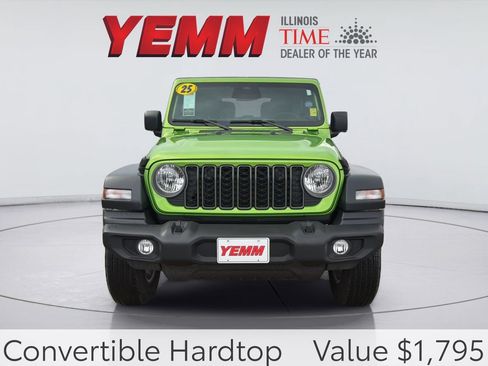 Used 2025 Jeep Wrangler Sport AWD/4WD image 3