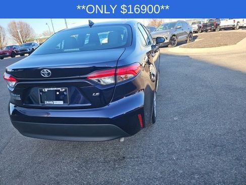Used 2024 Toyota Corolla LE image 17