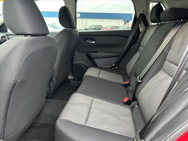 Used 2026 Nissan Rogue SV FWD image 12