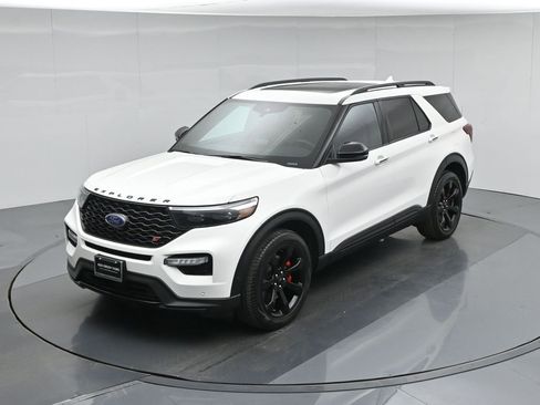 Used 2023 Ford Explorer ST w/ Equipment Group 401A AWD/4WD image 41