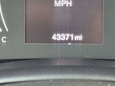 Used 2023 Jeep Renegade Latitude image 22