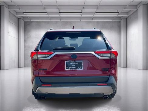 Used 2020 Toyota RAV4 Limited AWD/4WD image 4