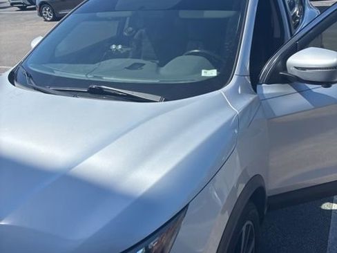 Used 2017 Nissan Rogue Sport SL AWD/4WD image 4