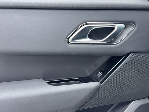 Used 2025 Land Rover Range Rover Velar Dynamic SE image 46