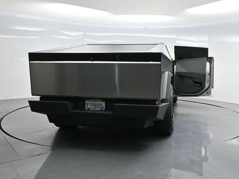 Used 2024 Tesla Cybertruck AWD Crew Cab image 36