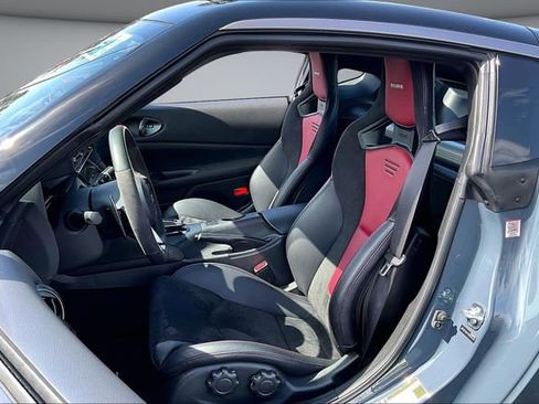 Certified 2024 Nissan Z NISMO w/ Floor Mat Package RWD image 19