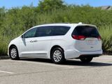 Used 2017 Chrysler Pacifica Touring-L image 6