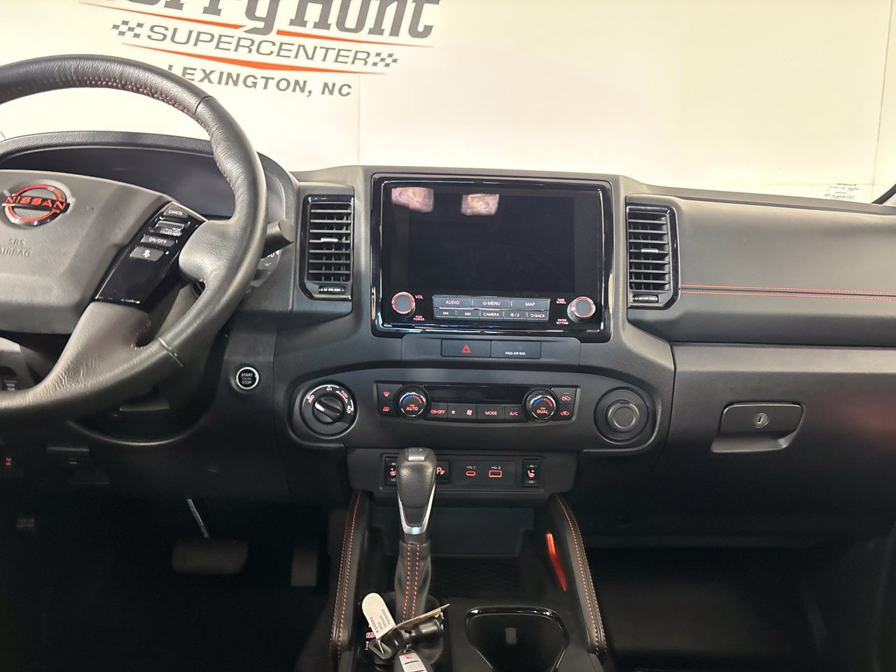 Used 2023 Nissan Frontier PRO-4X w/ Pro Convenience Package AWD/4WD image 25