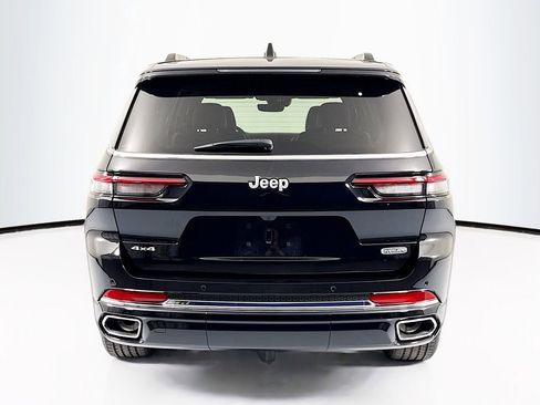 Used 2025 Jeep Grand Cherokee L Overland image 6