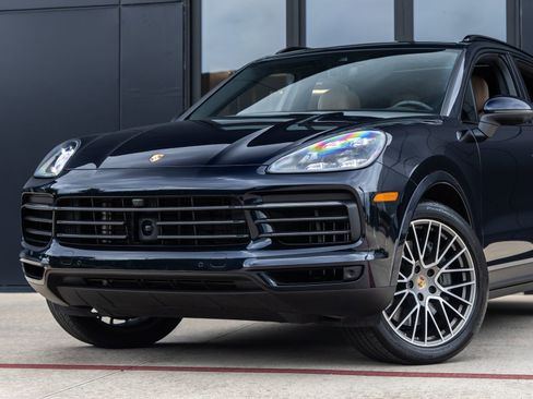 Certified 2023 Porsche Cayenne S Platinum AWD/4WD image 7