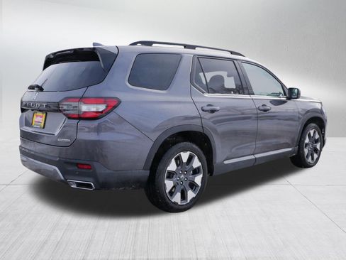 New 2026 Honda Pilot Touring image 7