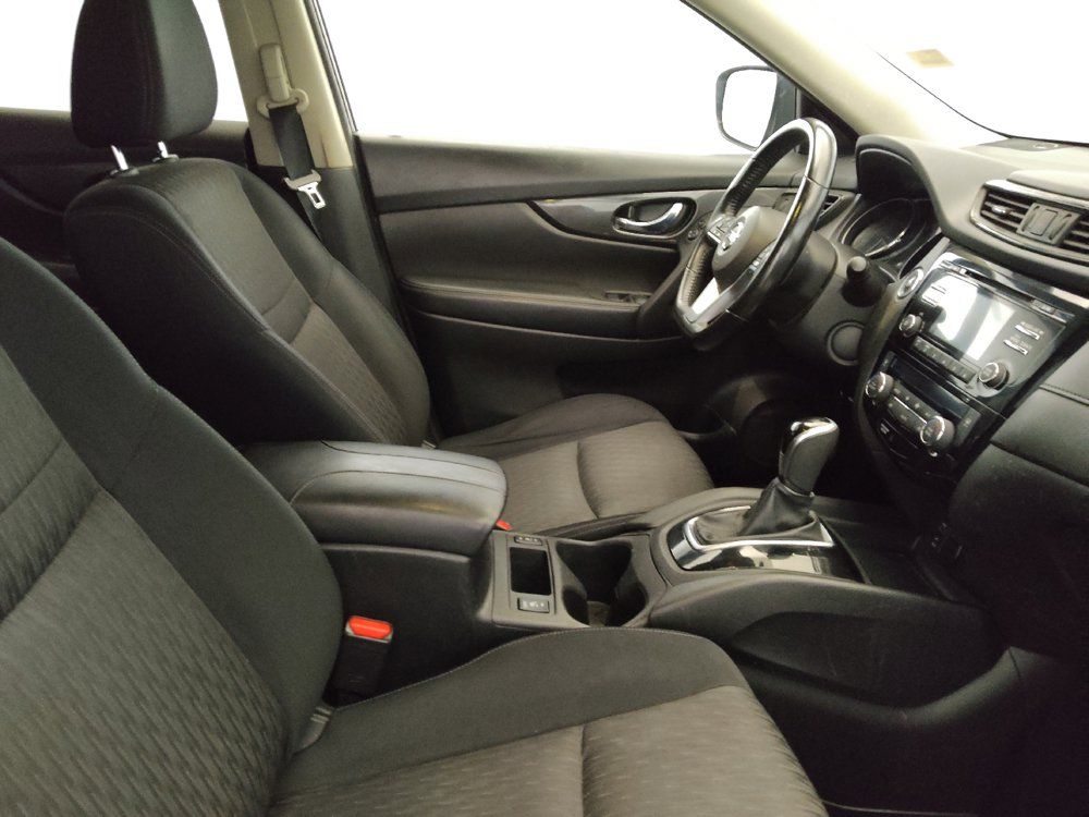 Used 2017 Nissan Rogue SV AWD/4WD image 21