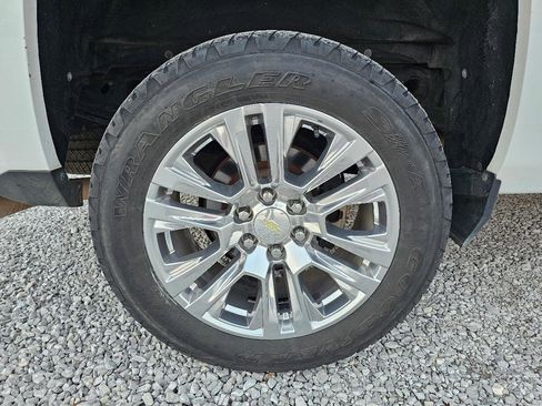 Used 2017 Chevrolet Silverado 1500 LT w/ Texas Edition image 71