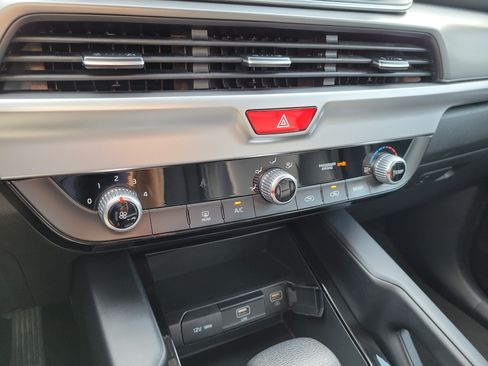 Certified 2021 Kia Telluride LX AWD/4WD image 32