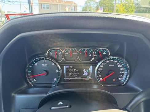 Used 2018 GMC Sierra 1500 SLE w/ SLE Value Package AWD/4WD image 15