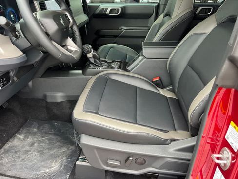 New 2026 Ford Bronco Outer Banks w/ Sasquatch Package AWD/4WD image 9