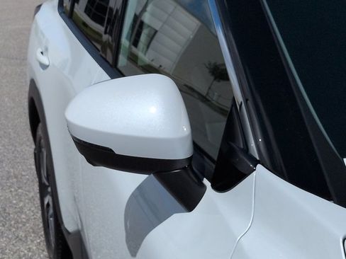 Certified 2024 Nissan Rogue SL FWD image 12