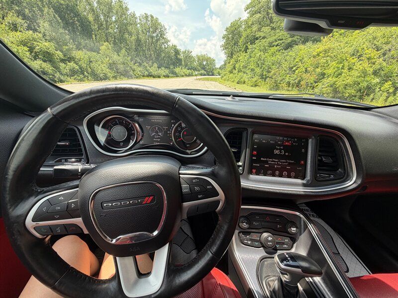 Used 2015 Dodge Challenger SXT Plus RWD image 11