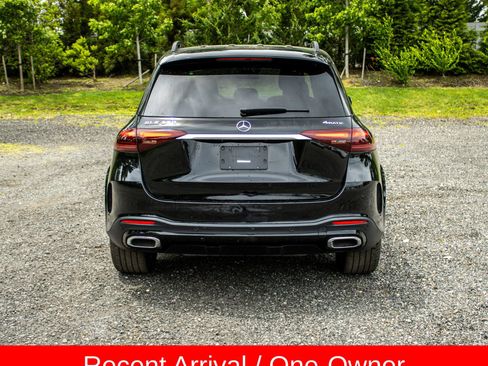 Used 2024 Mercedes-Benz GLE 350 4MATIC w/ AMG Line Exterior image 6