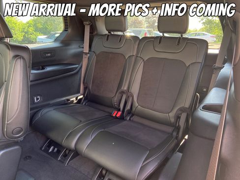 Used 2023 Jeep Grand Cherokee L Laredo AWD/4WD image 7