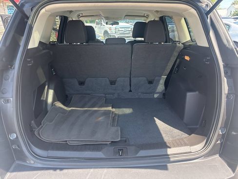 Used 2015 Ford Escape SE FWD image 13
