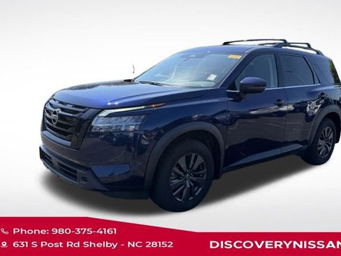 Certified 2022 Nissan Pathfinder SV w/ SV Black Package FWD image 1