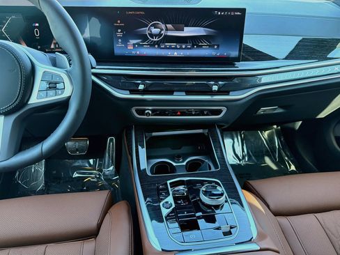New 2027 BMW X7 xDrive40i w/ Executive Package AWD/4WD image 20