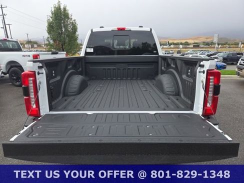 New 2026 Ford F250 Lariat w/ Black Appearance Package AWD/4WD image 37