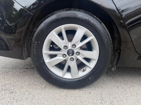 Used 2016 Kia Optima LX FWD image 32