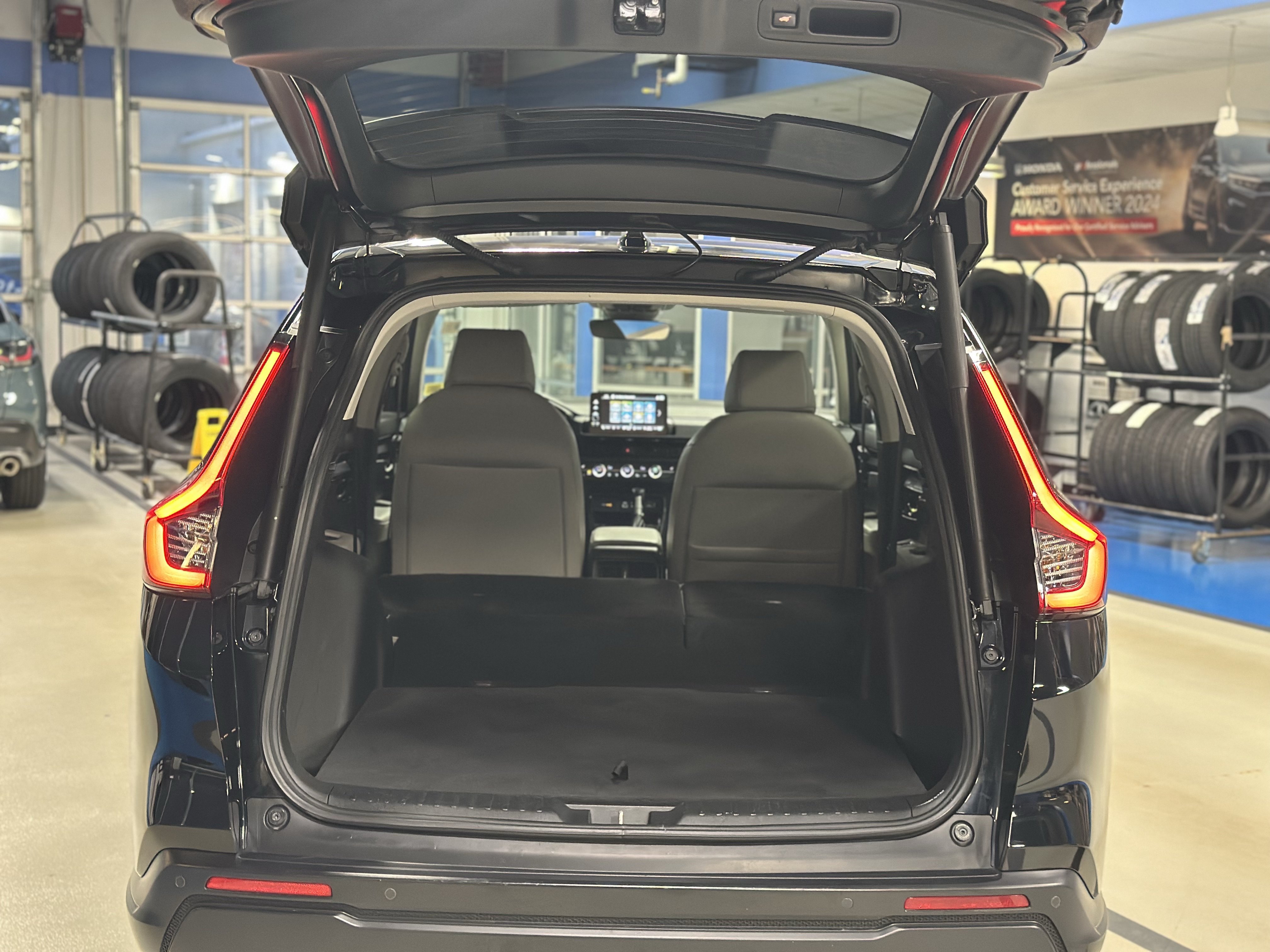 Used 2024 Honda CR-V EX-L image 7