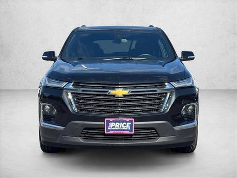 Used 2023 Chevrolet Traverse LT AWD/4WD image 2