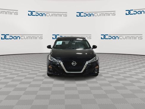 Used 2019 Nissan Altima 2.5 SV FWD image 4