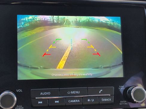 Used 2022 Nissan Frontier SV w/ SV Premium Package image 31