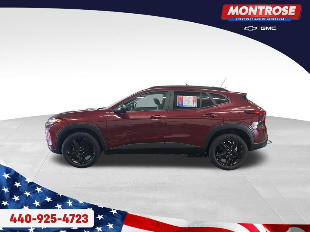 Used 2024 Chevrolet Trax ACTIV w/ Driver Confidence Package FWD image 2