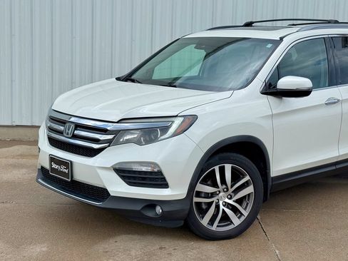 Used 2016 Honda Pilot Elite image 2