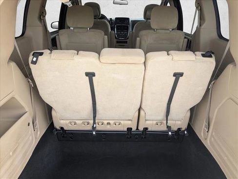 Used 2016 Dodge Grand Caravan SE w/ Quick Order Package 29E SE FWD image 6