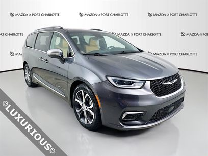 Used 2022 Chrysler Pacifica Pinnacle