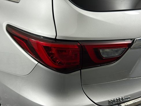 Used 2019 INFINITI QX60 Luxe image 36