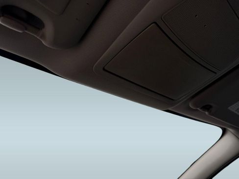 Used 2018 Nissan Rogue Sport S w/ S Appearance Package image 18