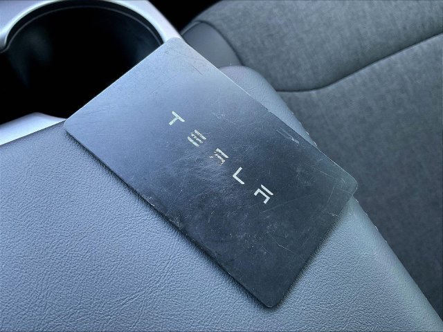 Used 2026 Tesla Model Y 2WD image 34